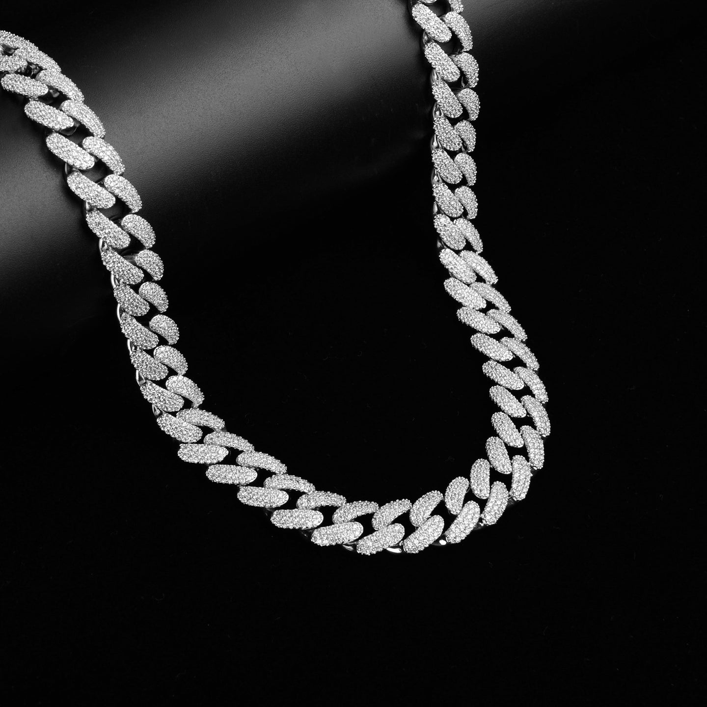 MONEYED SILVER MOISSANITE 14MM CUBAN CHAIN | 993431