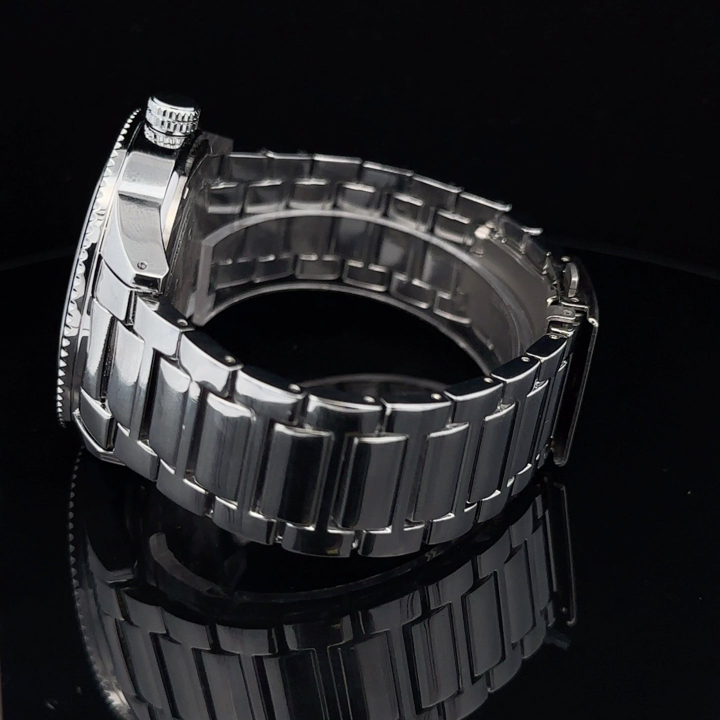 PENUMBRA METAL BACK CURREN ICED OUT MENS WATCH I 5517013