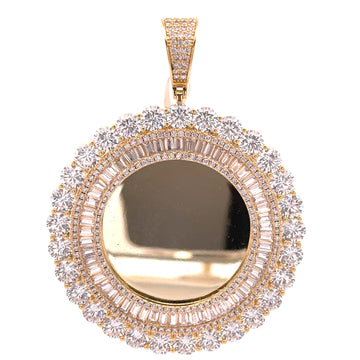 916642 | Brass Gold Pendant