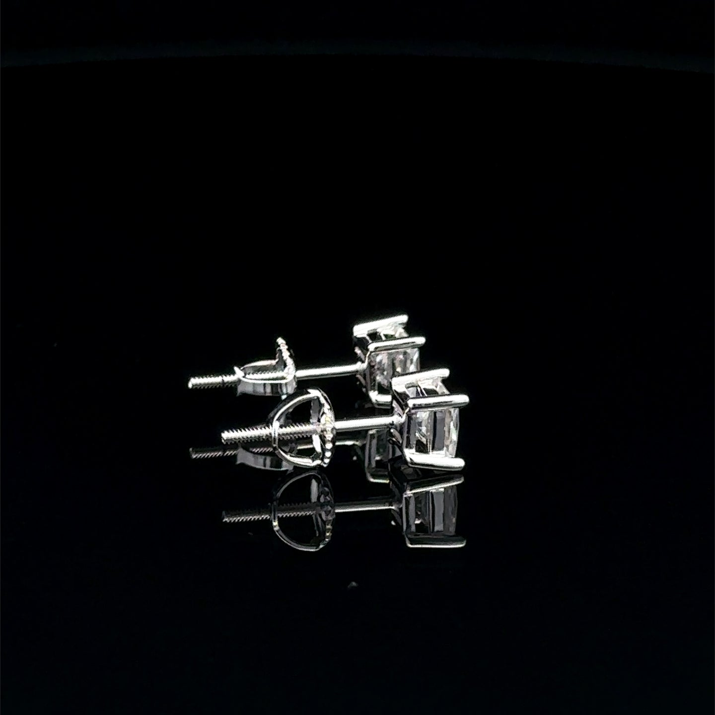 995271 | 925 Moissanite 1CTW Rhodium Earrings