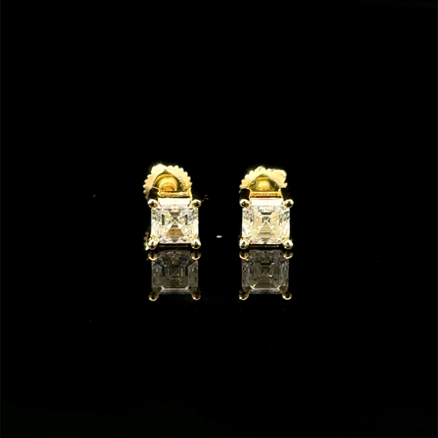 998122 | 925 Moissanite 1CTW Gold Earrings