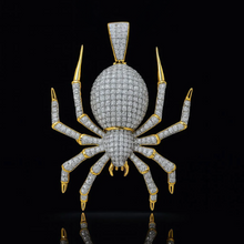 9221421 | Silver Pincers Pendant Silver