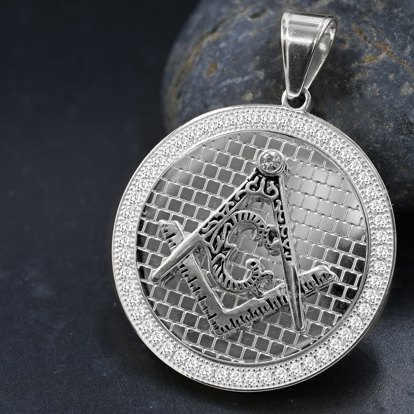 GENIAL Steel Pendant | 939321