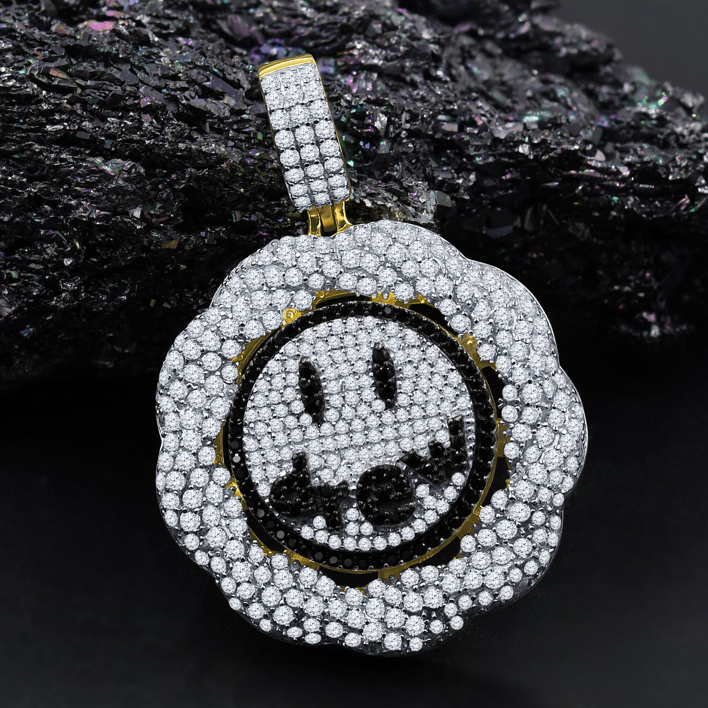 ROTUND SILVER PENDANT | 9214192