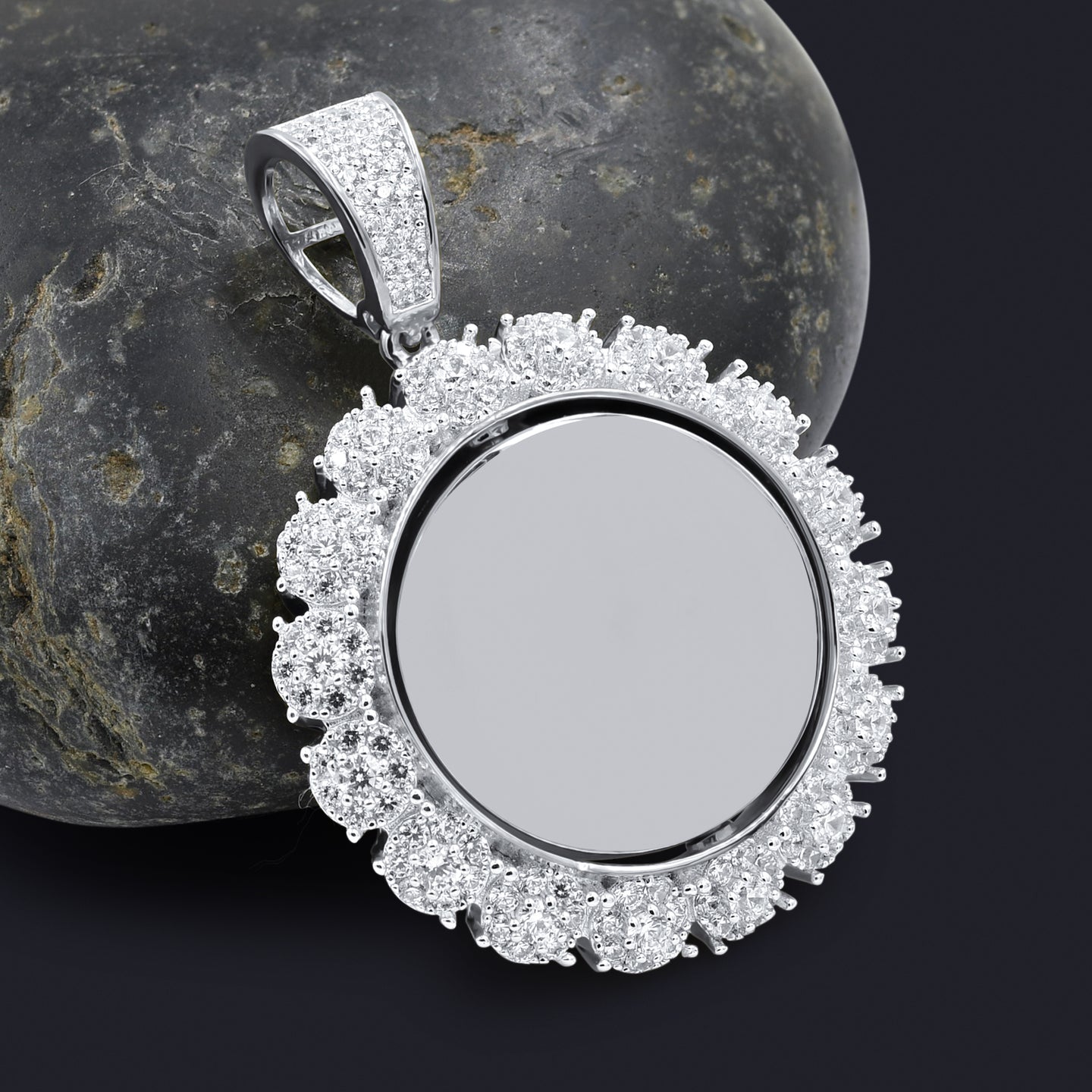 STATURE PENDANT I 9215101