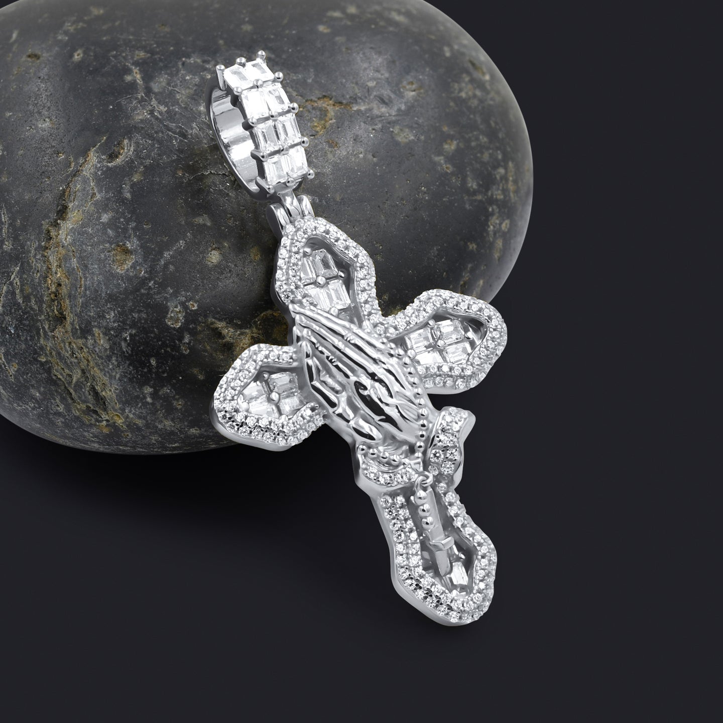 BRETHREN LOCKET I 9216841