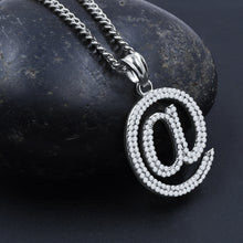 PULSATIO STAINLESS STEEL CHAIN AND CHARM I D914391