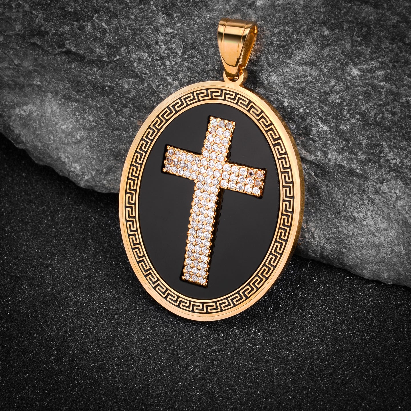 BISHOP Steel Pendant | 938662