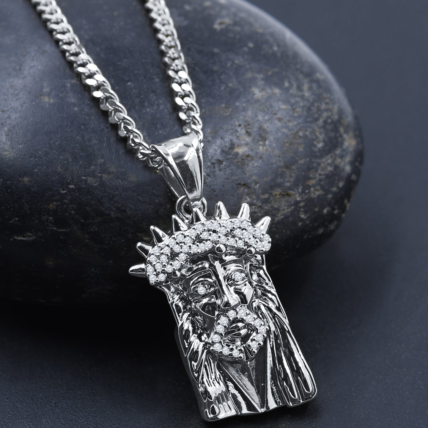 APEX STAINLESS STEEL CHAIN AND CHARM I D912771